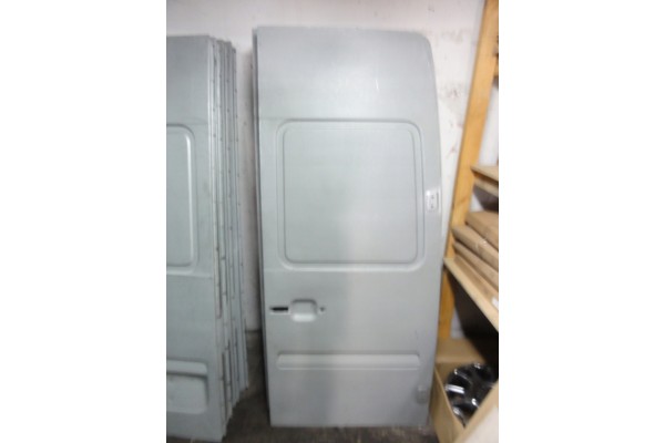 Puertas traseras completas para Mercedes Sprinter y Volkswagen LT 1995