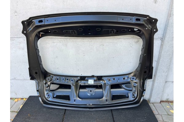 TAPA TRASERA MALETERO OPEL ASTRA V K HB 39047564 NUEVA ORIGINAL