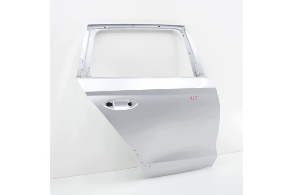SKODA OCTAVIA IV 5E7 DOOR RIGHT REAR ORG STATION WAGON Catalog number of the part SKODA OCTAVIA IV 5E7 DRZWI PRAWE TY TYLNE ORG 
