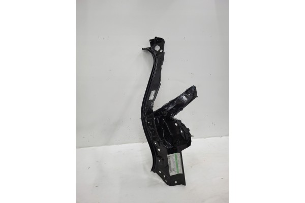 POST REAR RIGHT NISSAN JUKE G8114 6UAMB