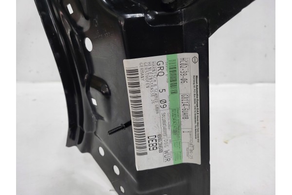 POST REAR RIGHT NISSAN JUKE G8114 6UAMB Catalog number of the part PROG SUPEK SRODKOWY