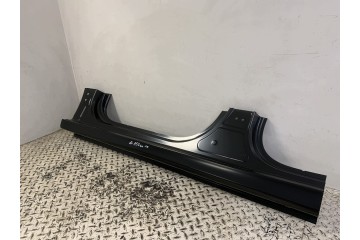 NEW ORIGINAL LEFT POST THRESHOLD KIA CEED 3 III 18 25 LEFT Part manufacturer Kia OE