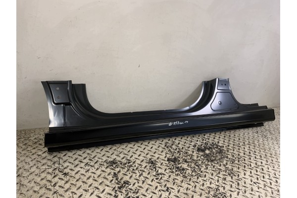 NEW ORIGINAL LEFT POST THRESHOLD KIA CEED 3 III 18 25 LEFT Car type passenger cars