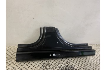 NEW ORIGINAL RIGHT CENTER THRESHOLD POST KIA CEED 3 III 18 25 RIGHT Part manufacturer Kia OE
