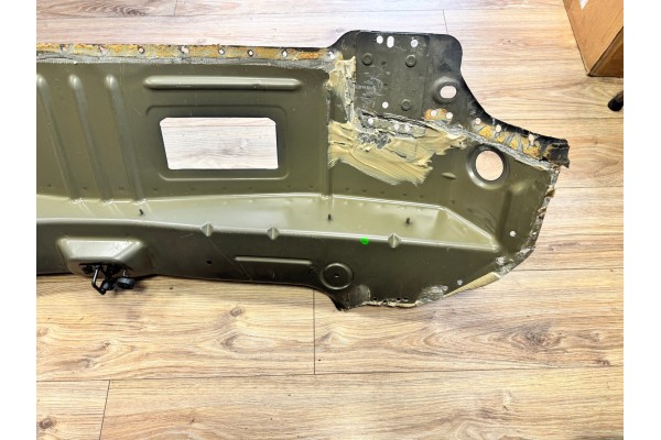 Parachoques trasero perforado Dodge Challenger SRT 2015-2023
