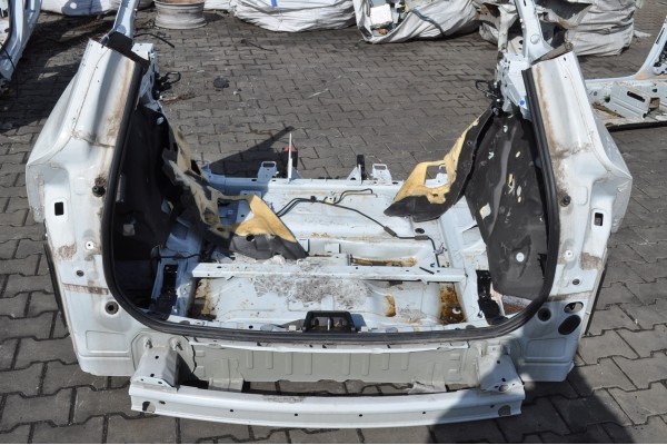 REAR BELT BATHTUB VOLVO XC60 II T6 and T8 Recharge Plug in Hybrid
