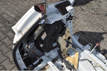 REAR BELT BATHTUB VOLVO XC60 II T6 and T8 Recharge Plug in Hybrid Catalog number of the part t6 t8