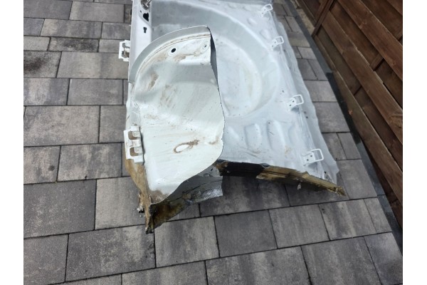 REAR BELT BATHTUB SUZUKI SWIFT MK8 4x4 2017 Packaging status replacement