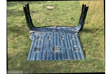 CADILLAC ESCALADE III 6 2 V8 2006 2014 BELT REAR FLOOR Car type passenger cars