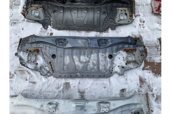 Refuerzo Paragolpes Trasero Toyota Corolla E21 Sedán 2019