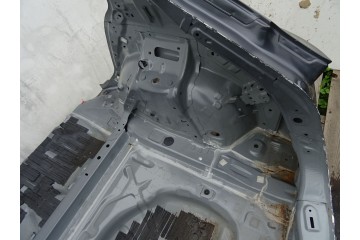 Parachoques Trasero MAZDA 3 III HB BM Código de Pintura 42A 2013-2018