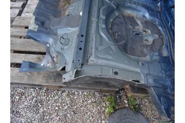 Parachoques Trasero Mazda 3 III HB BM Código de Pintura 42B 2013-2018