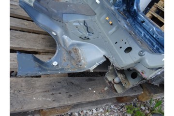 Parachoques Trasero Mazda 3 III HB BM Código de Pintura 42B 2013-2018