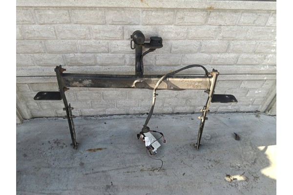 Gancho de remolque FORD MK5 LIFT STATION WAGON 2020 DS7J-19D520-DC