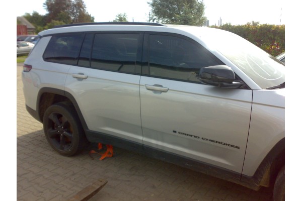JEEP GRAND CHEROKEE WL LONG 2021 MUDGUARD REAR QUARTER FLOOR BELT Product weight with unit packaging 5 kg