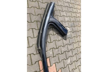 BMW X2 F39 2018 post roof left front Part manufacturer BMW OE