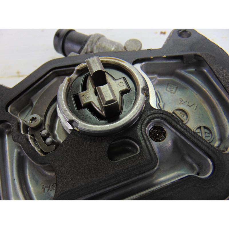 A2702300365 DEPRESOR FRENO / BOMBA VACIO MERCEDES-BENZ CLASE A (BM 176)