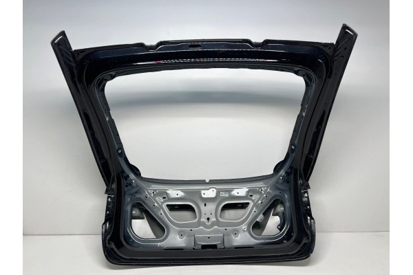 tesla x tailgate rear 1009710 02 g Color red