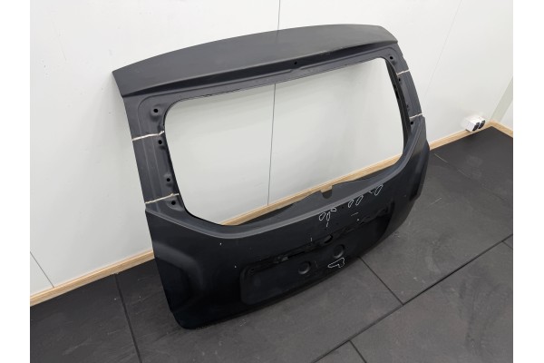 DACIA DUSTER I 2010r 2017r TAILGATE REAR NEW ORIGINAL Catalog number of the part DACIA DUSTER I 2010r 2017r KLAPA BAGAZNIKA TY T