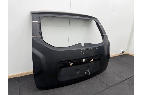 DACIA DUSTER I 2010r 2017r TAILGATE REAR NEW ORIGINAL Part manufacturer Dacia OE