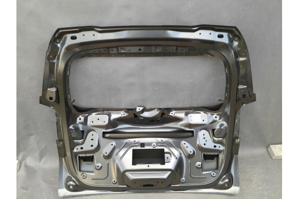 PEUGEOT 2008 16 TAILGATE REAR ORYG Version European