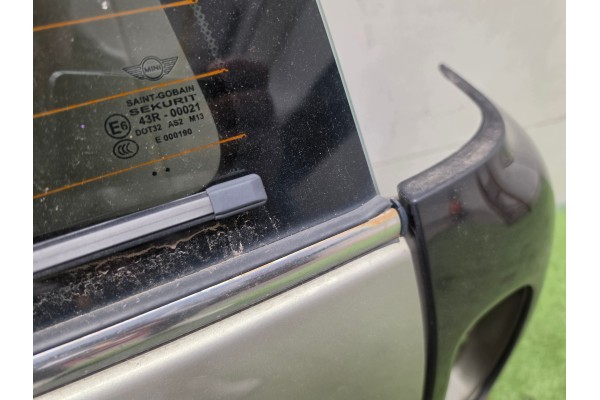 Ensamblaje de Puerta Trasera del Maletero MINI R55 Clubman - Código de
