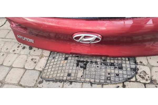 HYUNDAI I30 III 3 KLAPA BAGAZNIKA TY TYLNA KOLOR WR6 SZYBA TYL HB 5D WWA Catalog number of the part 513342238 HYUNDAI I30 3