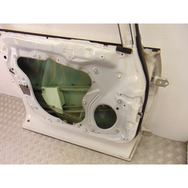 BLANCA PUERTA DELANTERA IZQUIERDA MAZDA CX-7 ER Active 2011 BLANCA 205689 MAZDA - 3