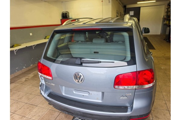 LUGGAGE COMPARTMENT FLAP REAR VW TOUAREG 2006 2010 COLOUR LR7N Packaging status original