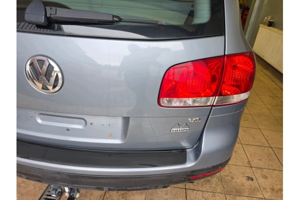 LUGGAGE COMPARTMENT FLAP REAR VW TOUAREG 2006 2010 COLOUR LR7N Catalog number of the part KLAPA BAGAZNIKA TY TYLNA VW TOUAREG 20