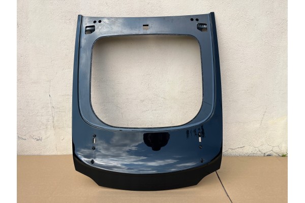TAILGATE MERCEDES BLACK SERIES A190 CARBON
