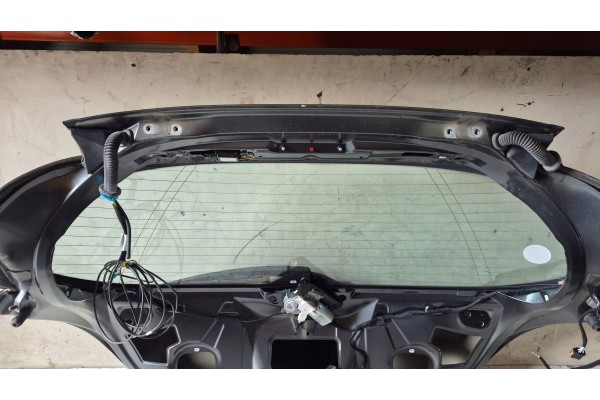Portón Trasero Peugeot 308 - Código de Pintura KTPD