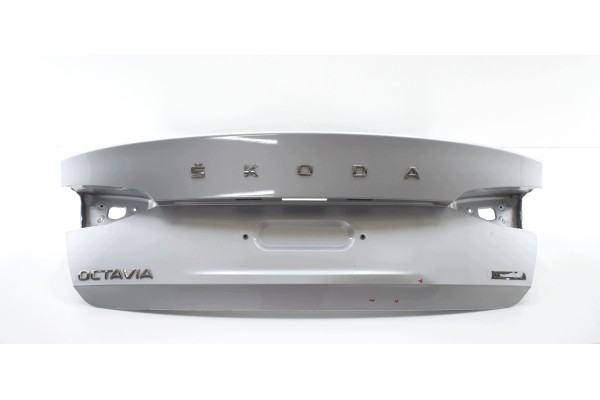 SKODA OCTAVIA IV 5E6 TAILGATE REAR ORG HB SEDAN Product weight with unit packaging 7 kg