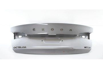 SKODA OCTAVIA IV 5E6 TAILGATE REAR ORG HB SEDAN Product weight with unit packaging 7 kg