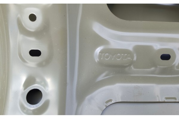 Tapa de maletero para TOYOTA COROLLA E21 SEDÁN 2019 - NUEVO ORIGINAL