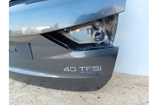 M1623 - Audi Q3 II (2018) Portón trasero - Código de pintura LZ7S - Nú