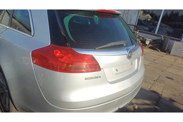 TAILGATE OPEL INSIGNIA STATION WAGON Z176 ELECTRICALLY OPERATED Catalog number of the part KLAPA TYLNA OPEL INSIGNIA KOMBI Z176 