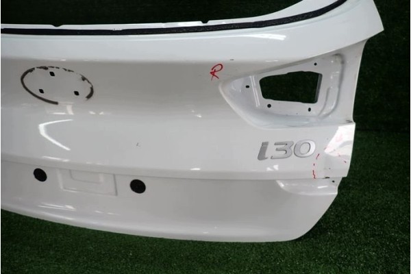 HYUNDAI I30 III KOMBI 17 tailgate rear Quality of parts according to GVO O original with manufacturer s logo OE