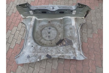 NISSAN JUKE F15 10 18 REAR BELT WITH BATHTUB Catalog number of the part NISSAN JUKE F15 10 18 PAS TYLNY Z WANNA