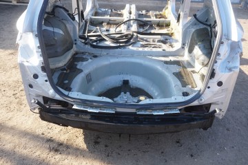 HYUNDAI i40 KOMBI REAR BELT BATHTUB REAR N3S 2011r