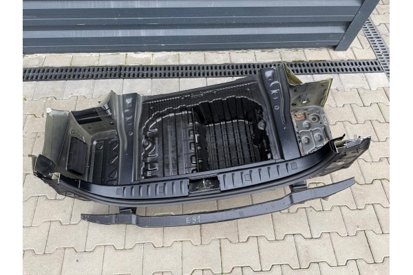 BMW 3 E91 LCI LIFT TOURING STATION WAGON BELT REAR BATH QUARTER REAR