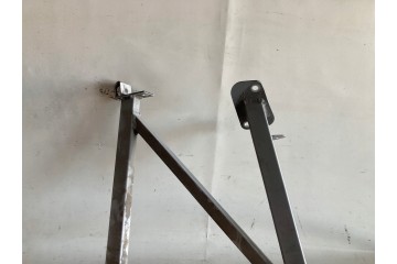 Body mounting LEFT FRONT AUDI R8 420805371A Catalog number of the part 420