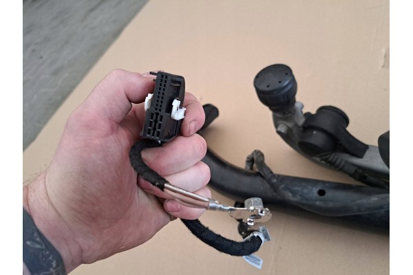 Electric hook Rear Mercedes B class W247 A2473101200 Catalog number of the original 55R014604