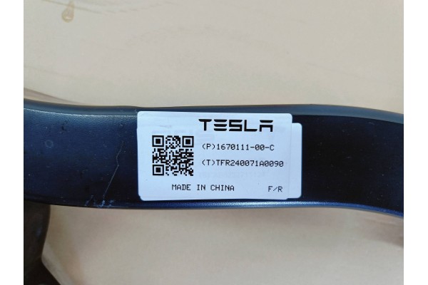 Tesla Model 3 M3 17 LIFT Highland TOWING HOOK BALL KEY 1670111 00 C Catalog number of the original HAK1526