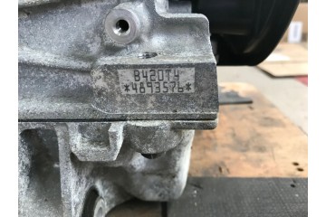 Volvo XC40 2 0 B3 B420T4 HYBRYDA 163 Ps 120kW 2023 SILNIK ELEKTRO BENZYNA Car type 4x4 SUV