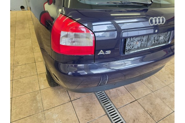 Tapa del maletero trasera Audi A3 8L 1996-2003 color LY5K