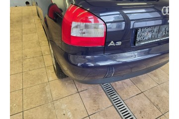 Tapa del maletero trasera Audi A3 8L 1996-2003 color LY5K