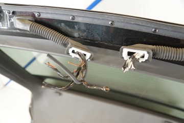 TAILGATE COMPLETE ORIGINAL EUROPE CODE LY9T VW VOLKSWAGEN ID 5 22R Installation side rear