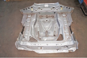 VU325 Mercedes CLA C117 W117 Belt Rear Sedan Car type passenger cars