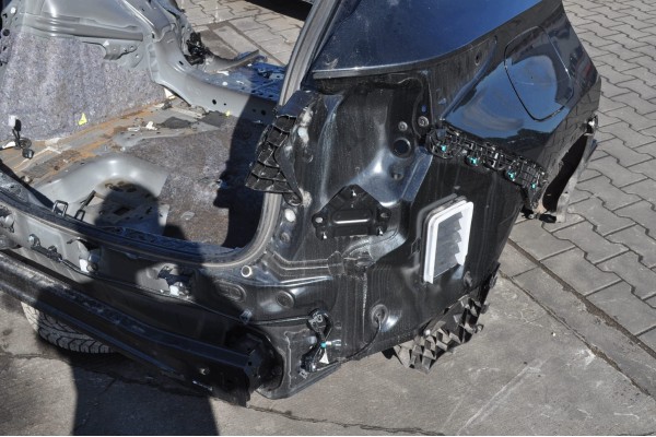 LEXUS NX II 450H Panel trasero lateral izquierdo y derecho, guardabarr